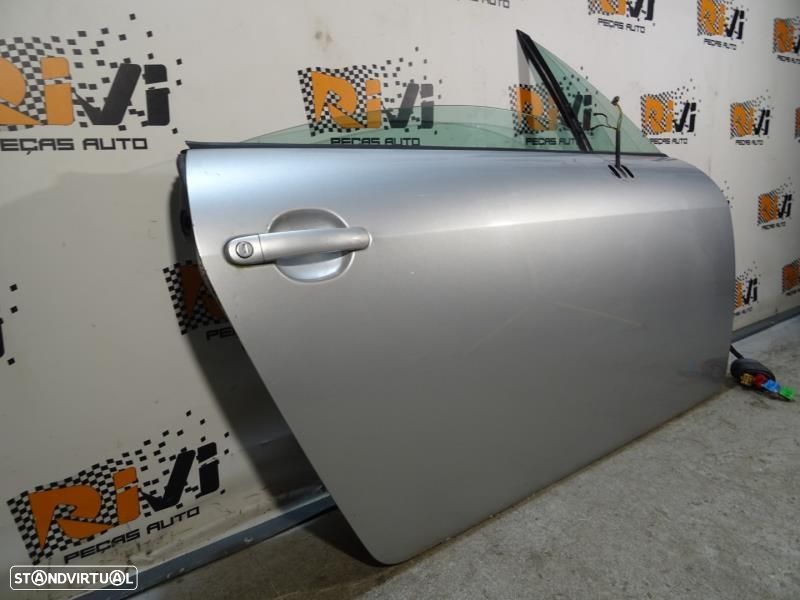 Porta Direita Audi Tt (8N3)  Porta Frente Direita Audi Tt 8N - 3