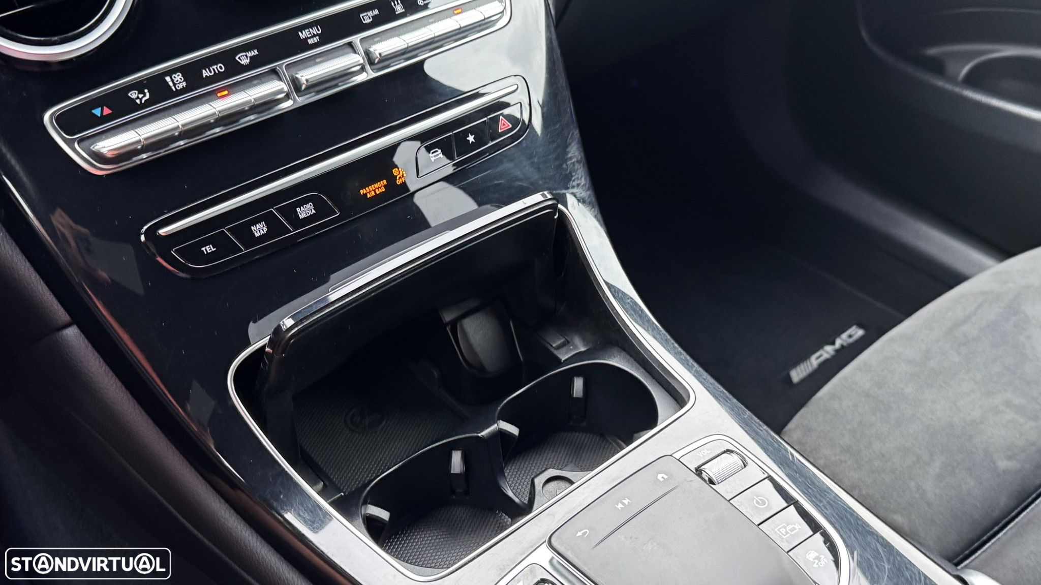 Mercedes-Benz GLC 300 Coupe de 4Matic 9G-TRONIC AMG Line Plus - 33