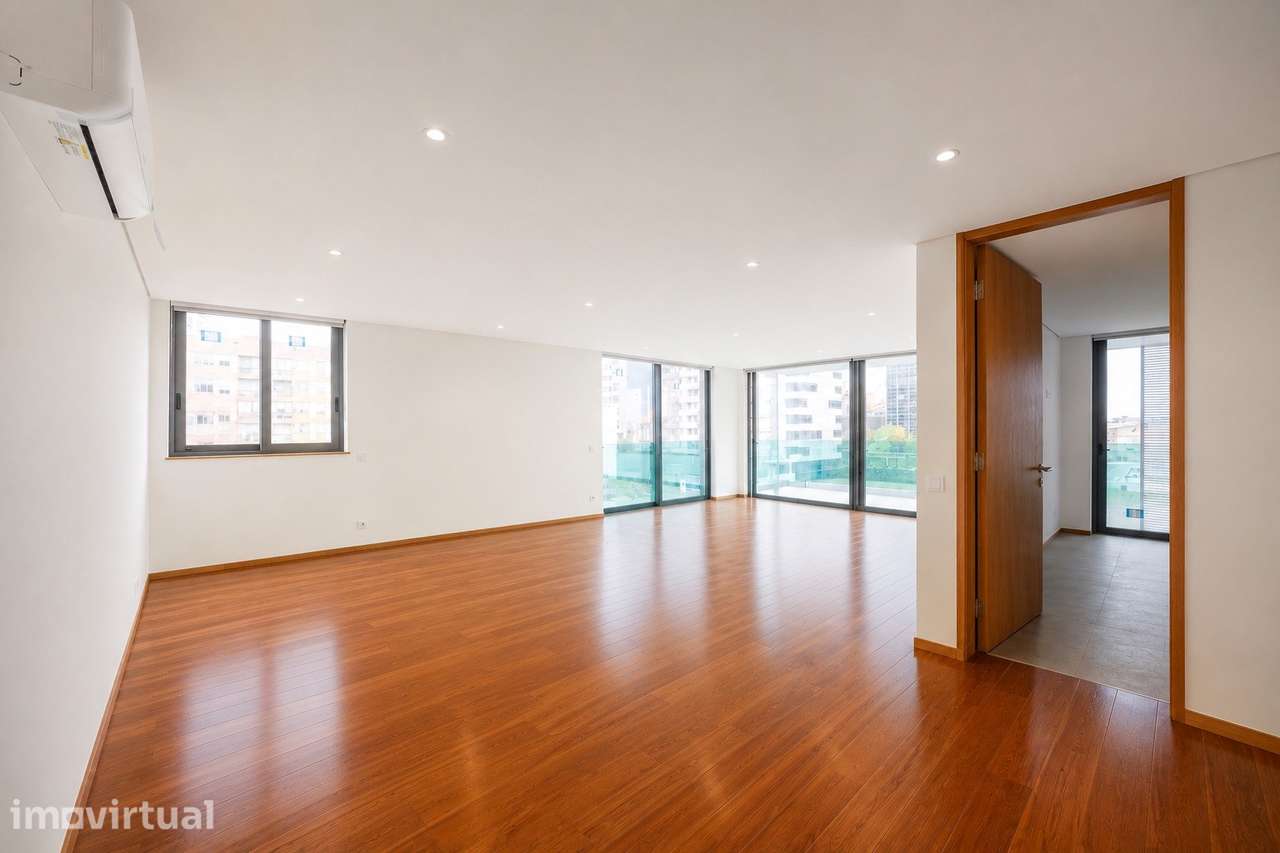 Apartamento T3 com Varanda no Varandas do Foco - Grande imagem: 5/38