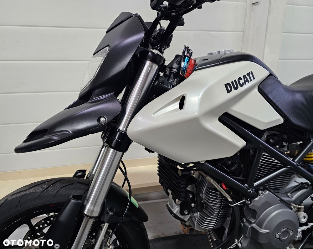 Ducati Hypermotard - 12