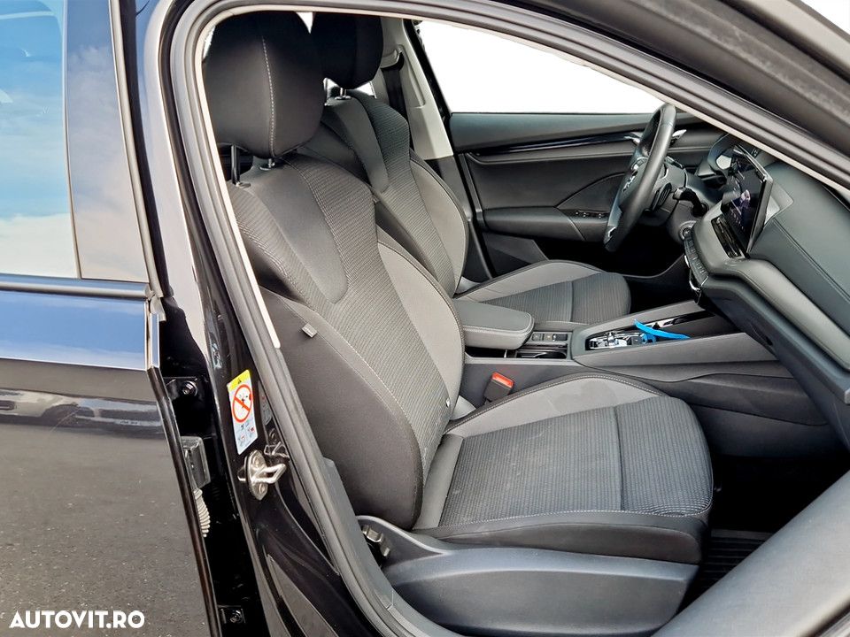 Skoda Octavia 2.0 TDI DSG Ambition - 21