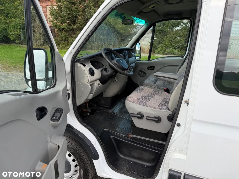 Renault Master 2.5 / 100KM * L2H2 * Brygadówka * 6 Osób * - 23