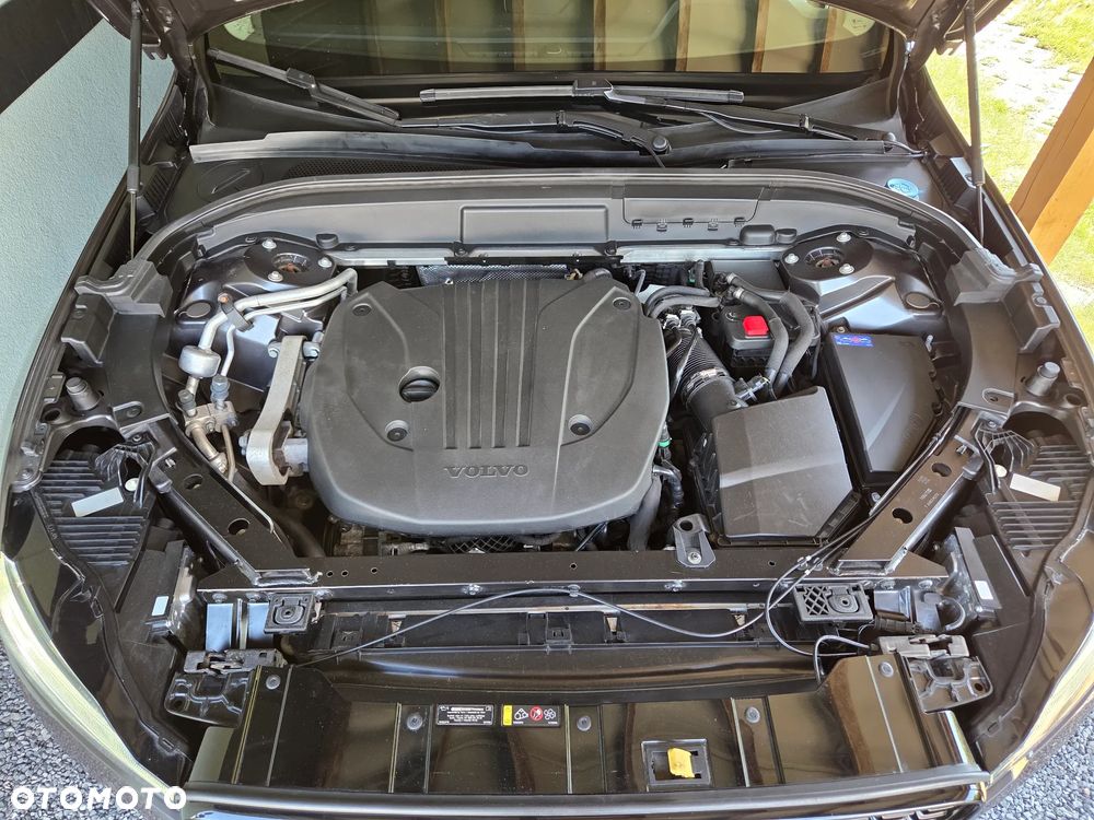Volvo XC 60 B5 B AWD Plus Dark - 7