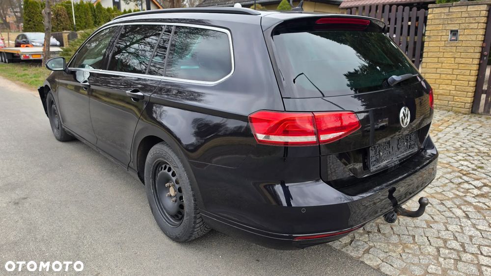 Volkswagen Passat - 11