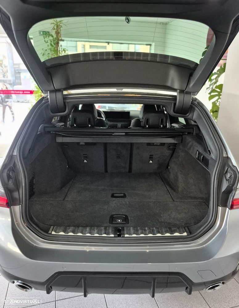 BMW 320 d Pack Desportivo M Auto - 23