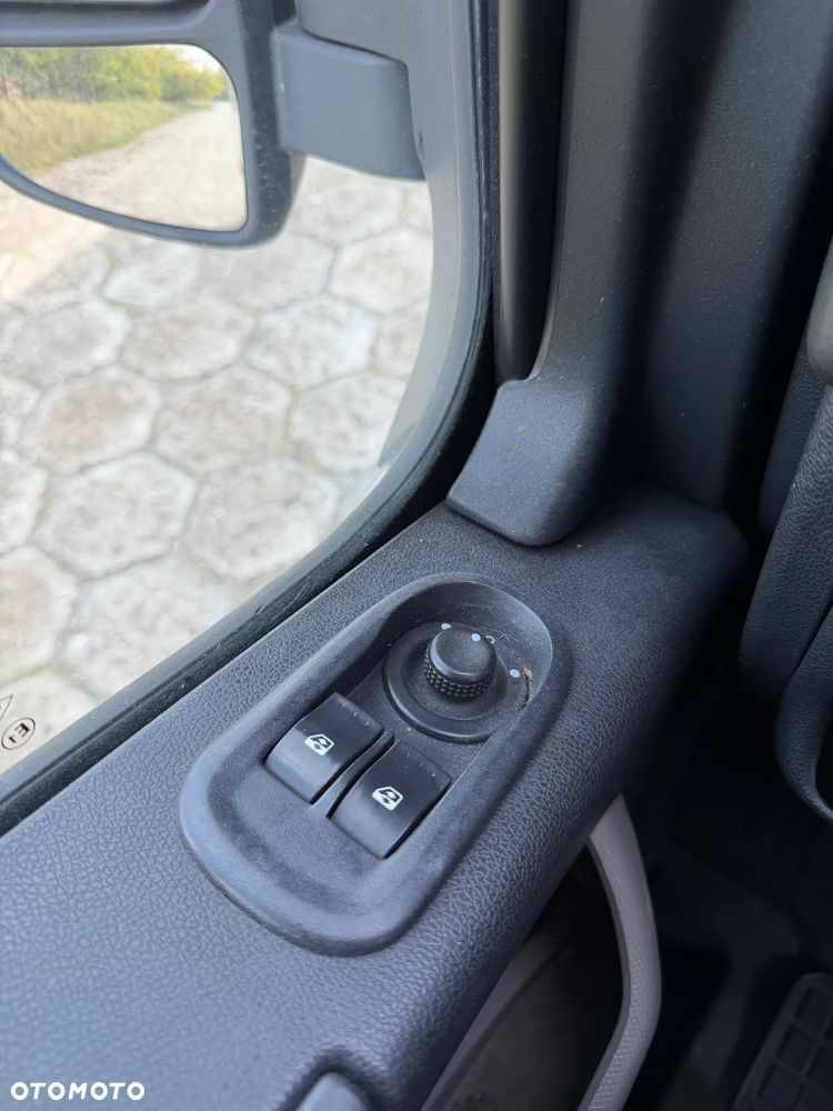 Renault Master - 24