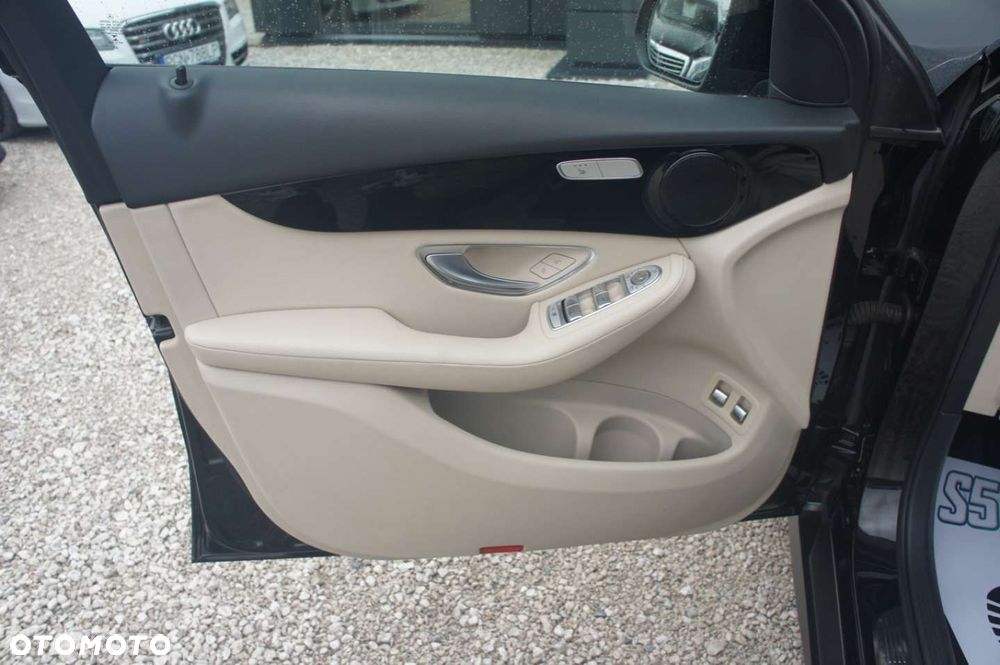 Mercedes-Benz GLC - 13