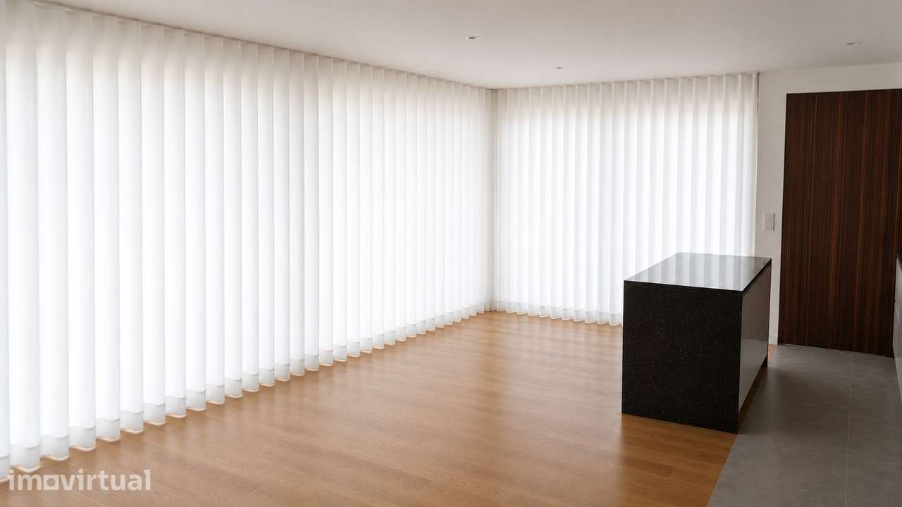 T2 totalmente mobilado e equipado | Varanda 35,79 m² | Garagem dupla - Grande imagem: 2/10