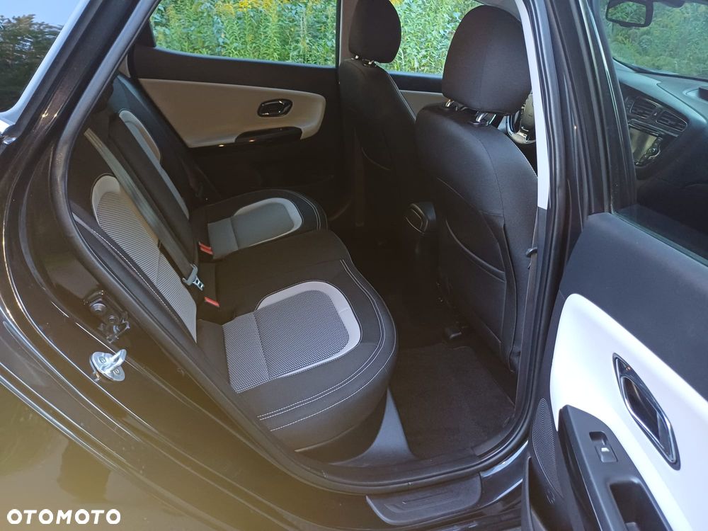 Kia Ceed - 15