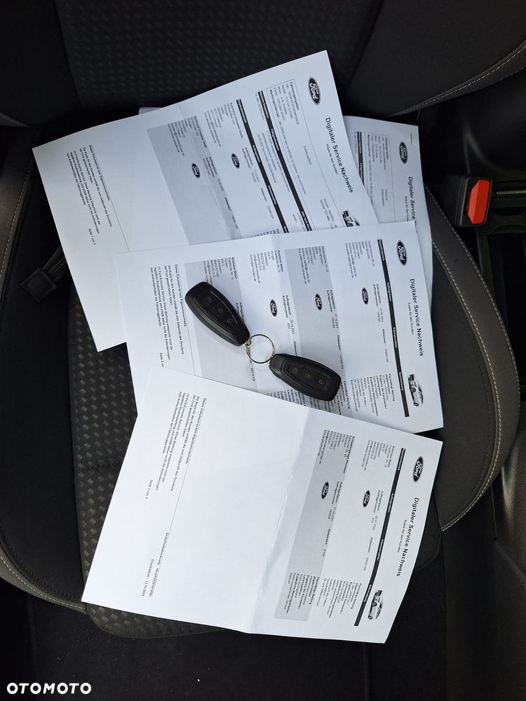 Ford Focus - 24
