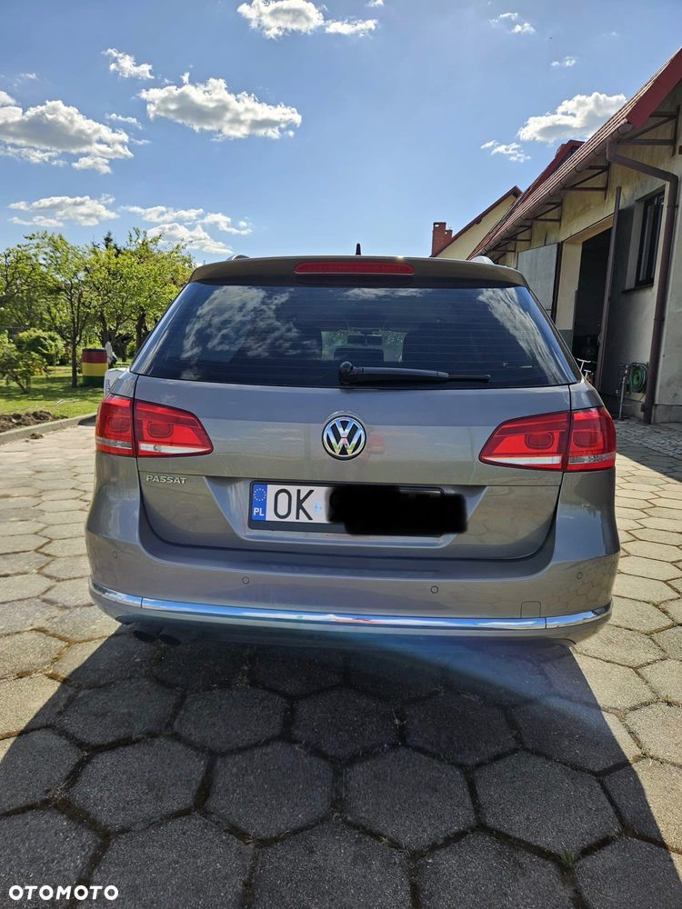 Volkswagen Passat 2.0 Blue TDI SCR Comfortline - 11