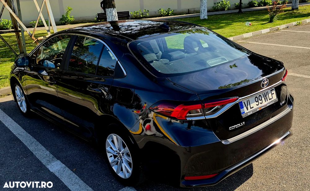 Toyota Corolla 1.8 HSD Dynamic - 8