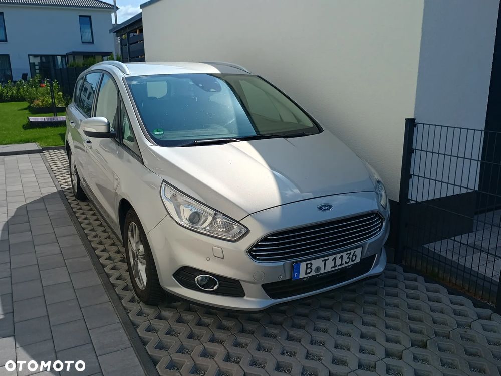 Ford S-Max - 1