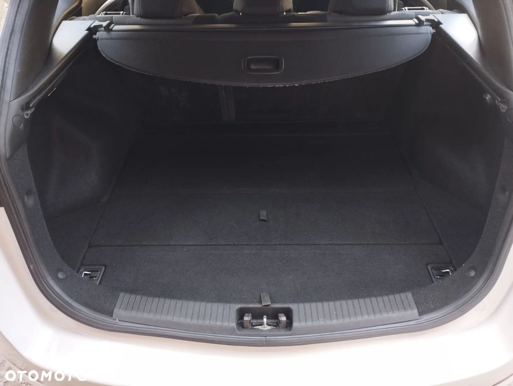Hyundai i30 1.6 CRDI Trend - 11