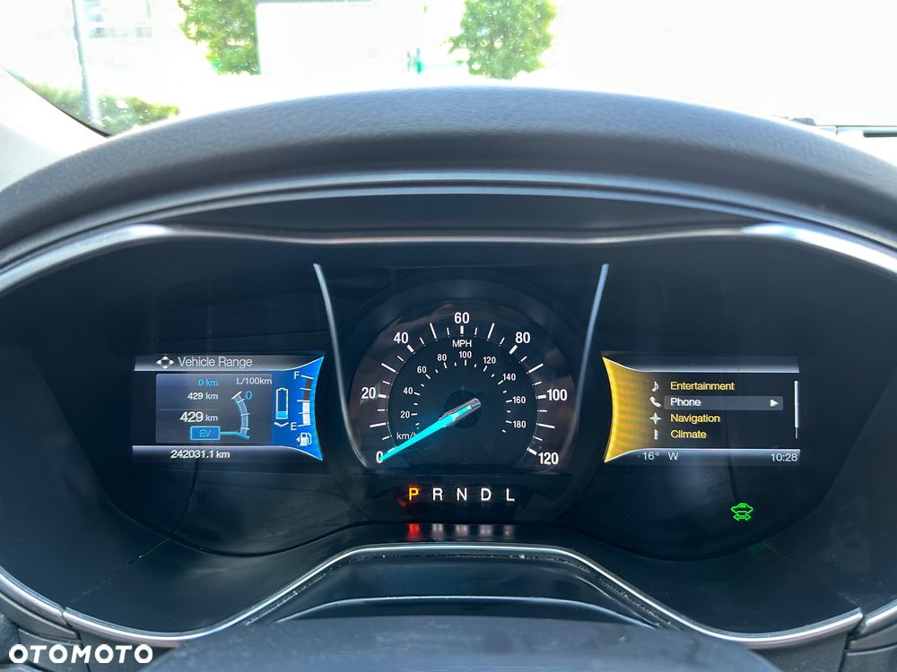 Ford Mondeo 2.0 Hybrid Titanium - 28