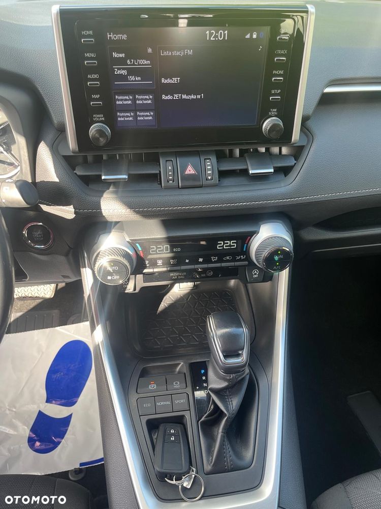 Toyota RAV4 - 16