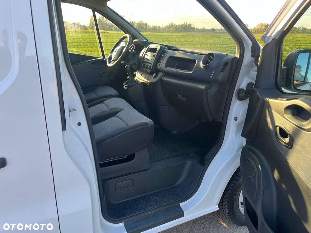 Opel Vivaro - 14
