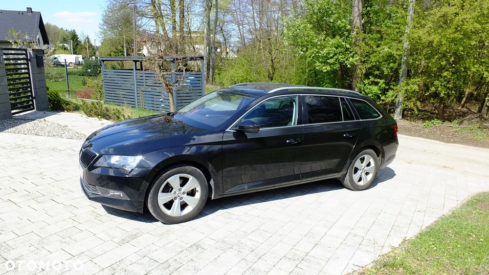 Skoda Superb 2.0 TDI Ambition - 14