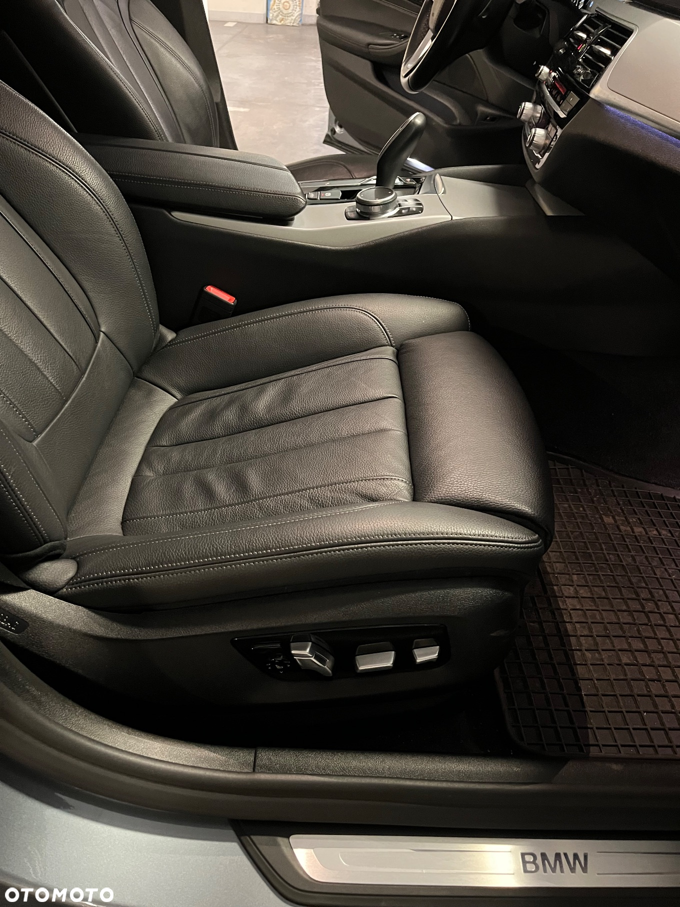 BMW Seria 5 525d Luxury Line - 18