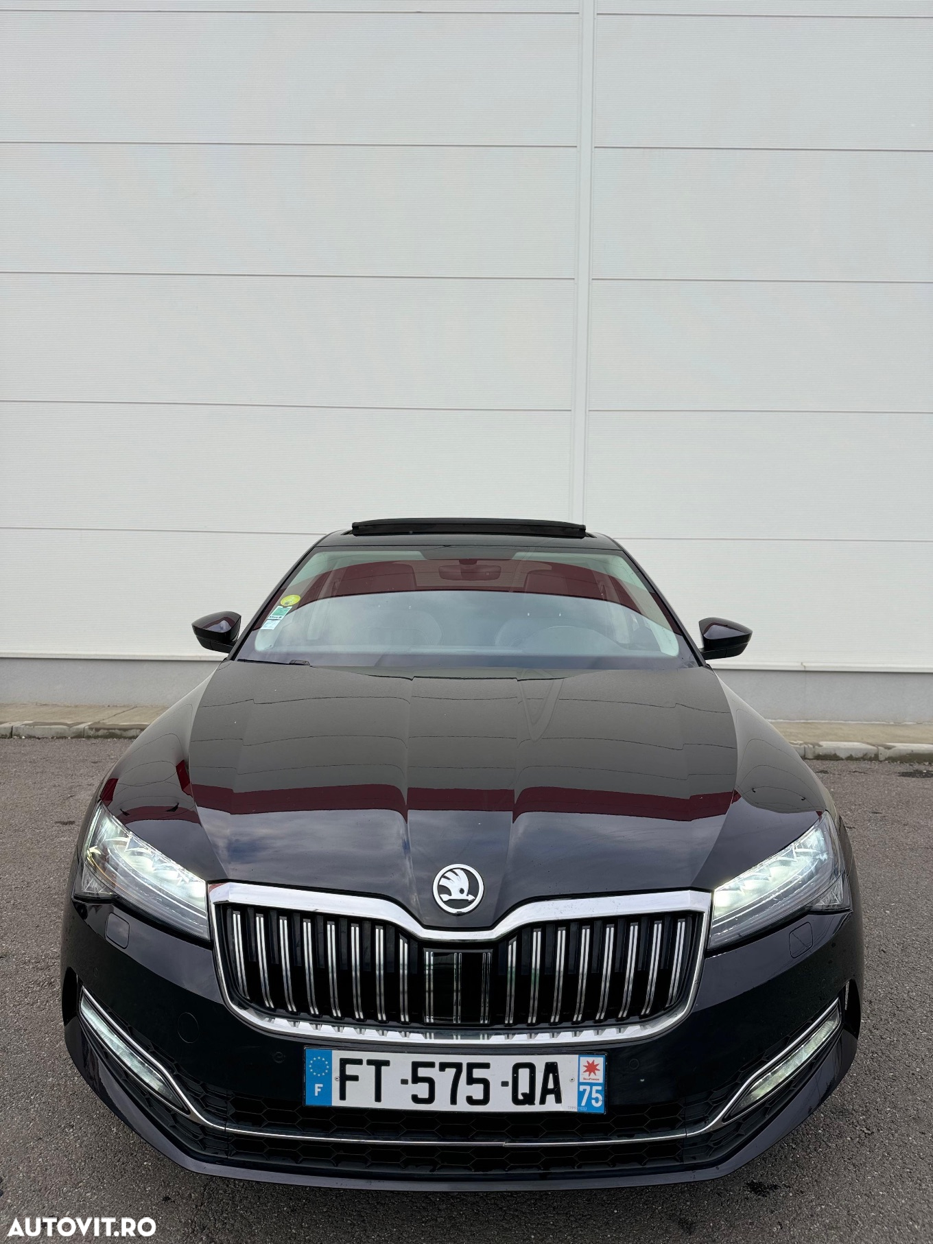 Skoda Superb 2.0 TDI DSG Ambition - 2