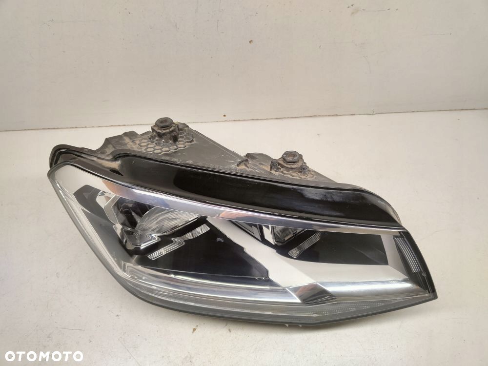 lampa prawa reflektor vw caddy 4 iv 2k1941006b 15- - 2