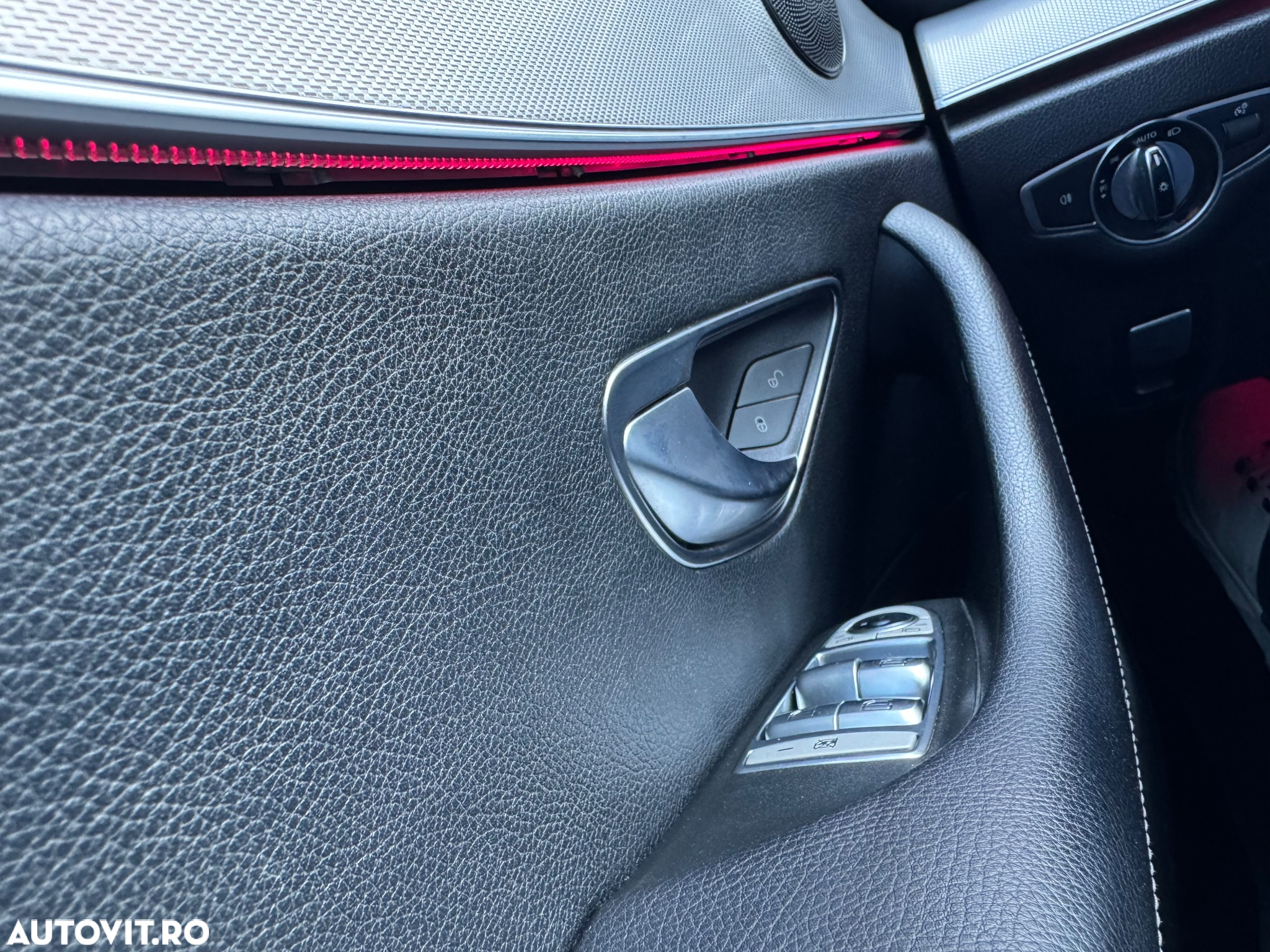 Mercedes-Benz E - 31