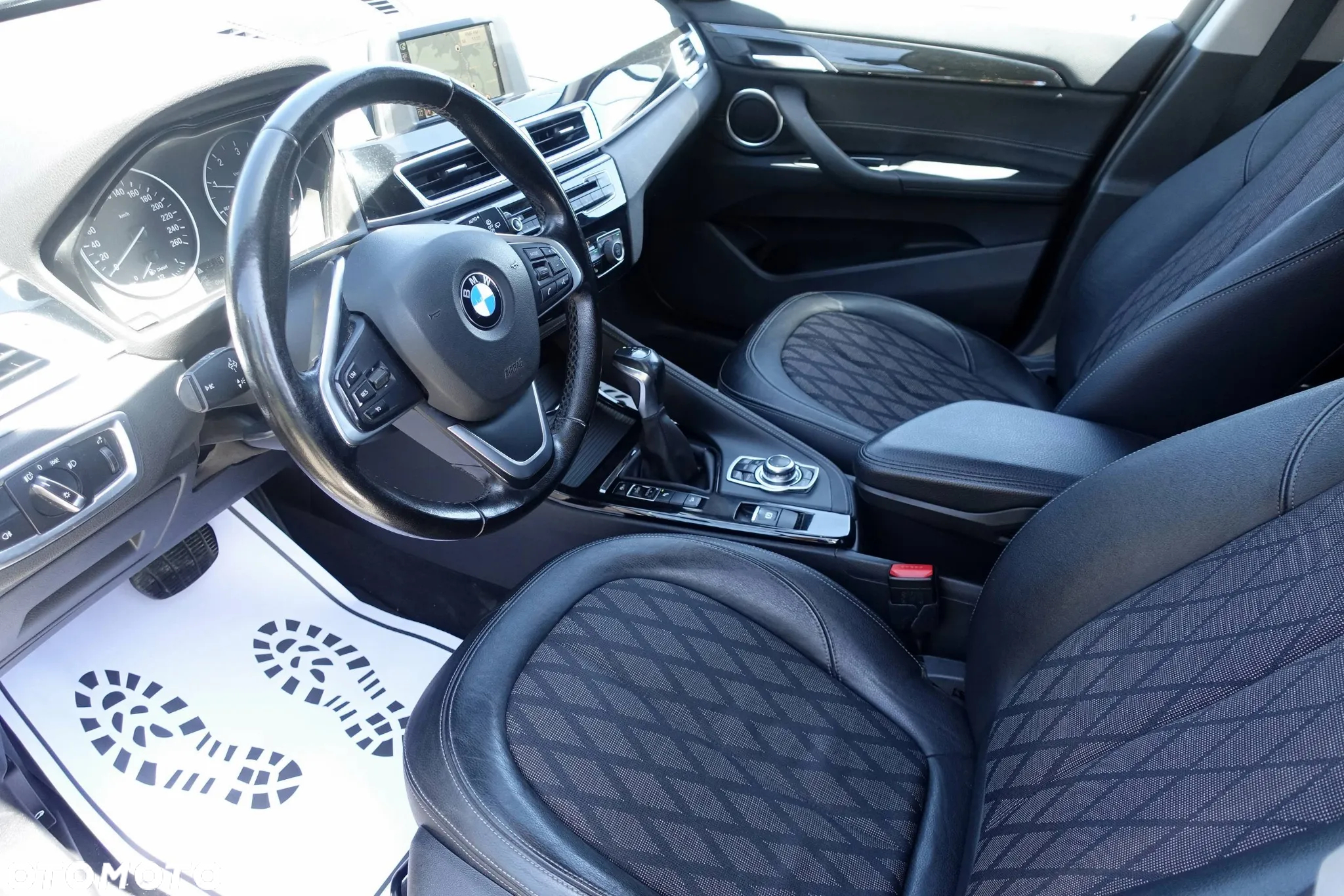 BMW X1 xDrive18d Sport Line - 9