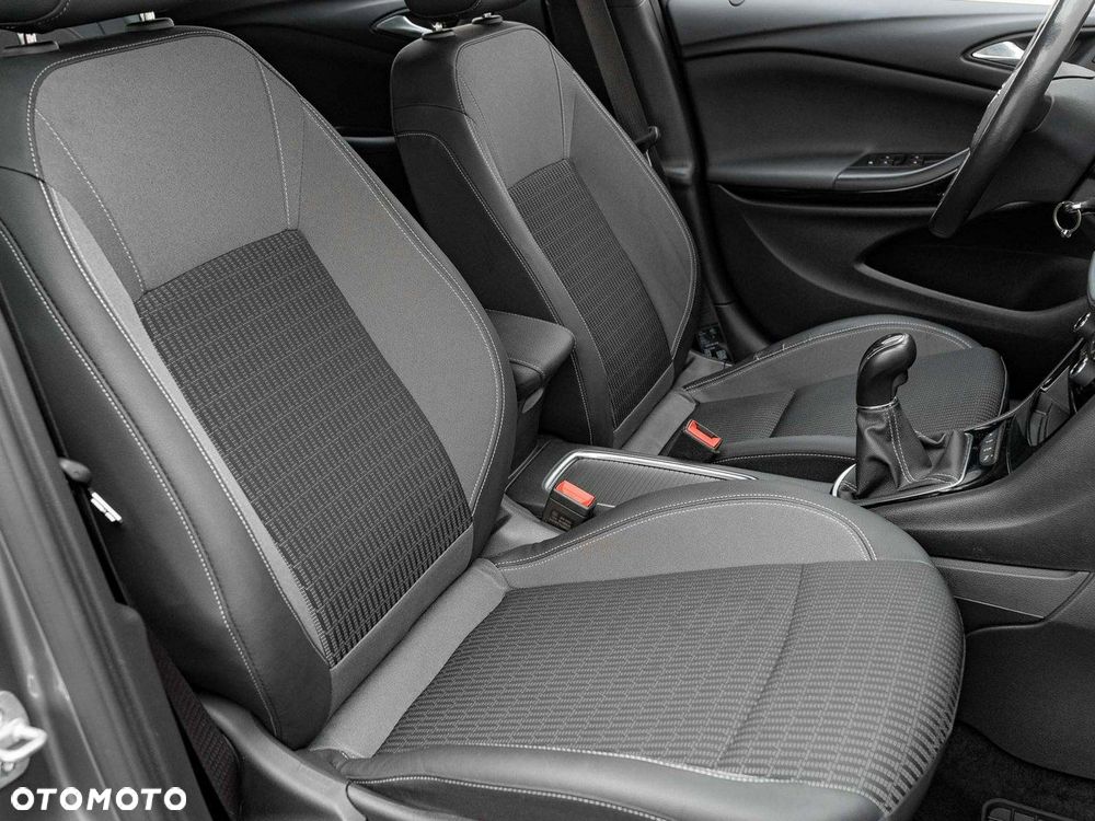 Opel Astra 1.2 T Elegance S&S - 29
