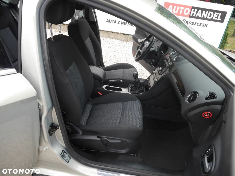 Ford Mondeo 2.0 Ghia Executive - 21