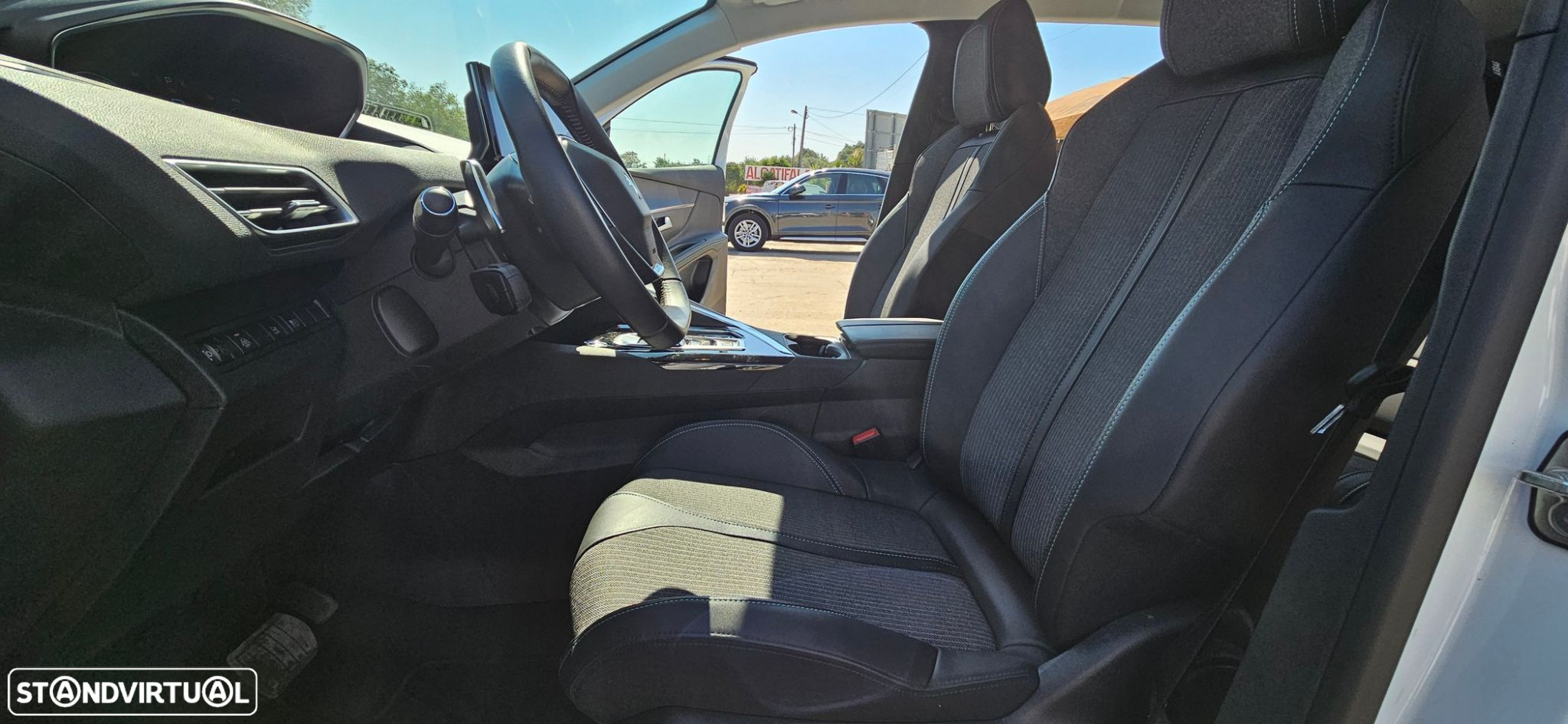 Peugeot 3008 1.6 Hybrid Allure e-EAT8 - 15