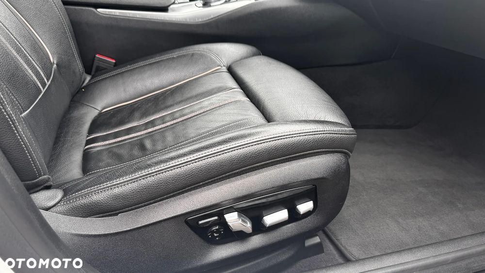 BMW Seria 5 520d xDrive Sport Line sport - 21