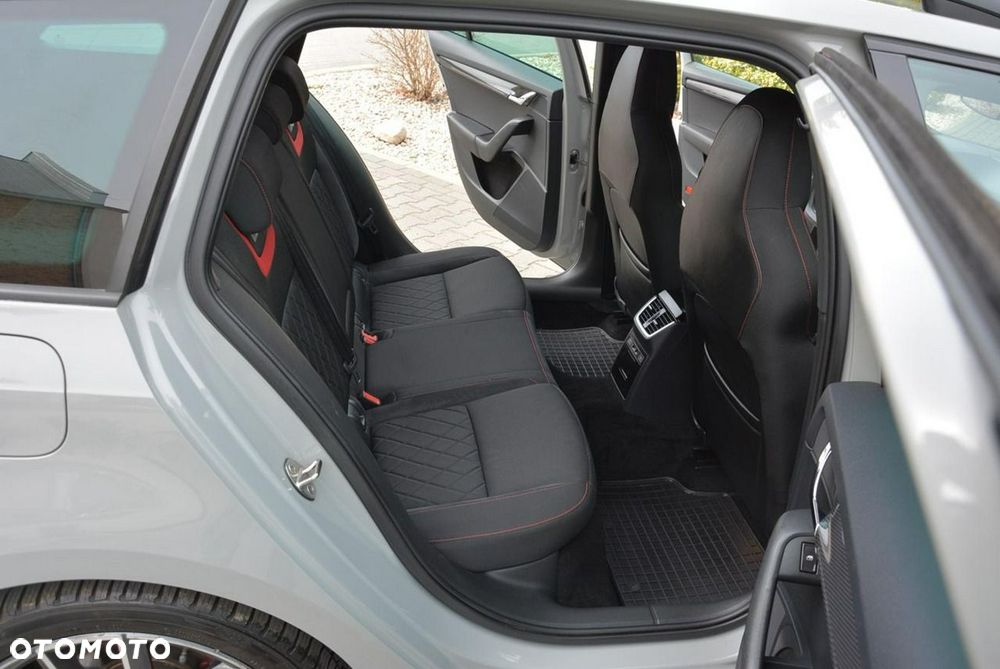 Skoda Octavia 2.0 TSI RS 230 DSG - 16