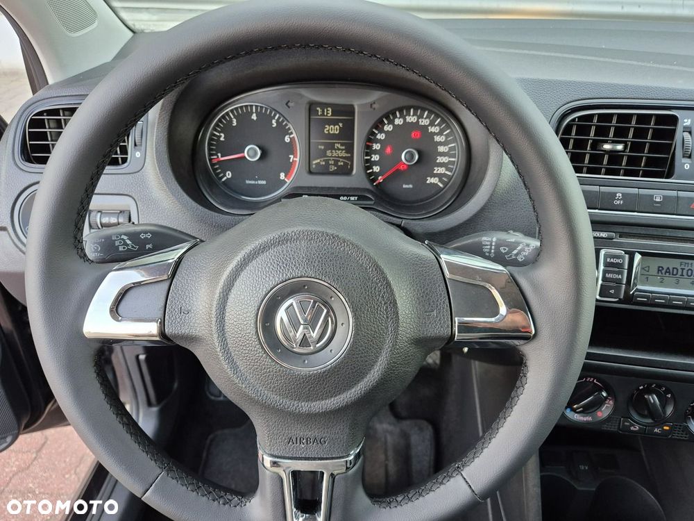 Volkswagen Polo - 12
