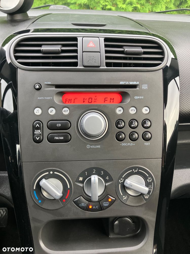 Suzuki Splash 1.0 Basic - 17