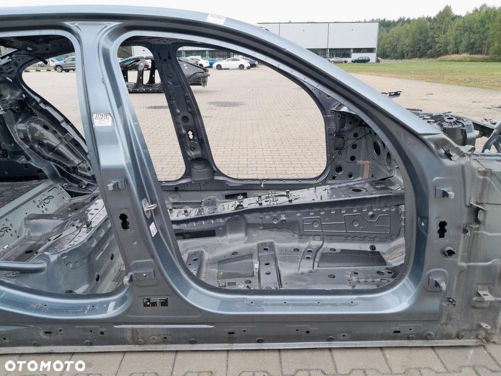 BMW 5 G30 SEDAN PRÓG SŁUPEK PRAWY 2CY - 3