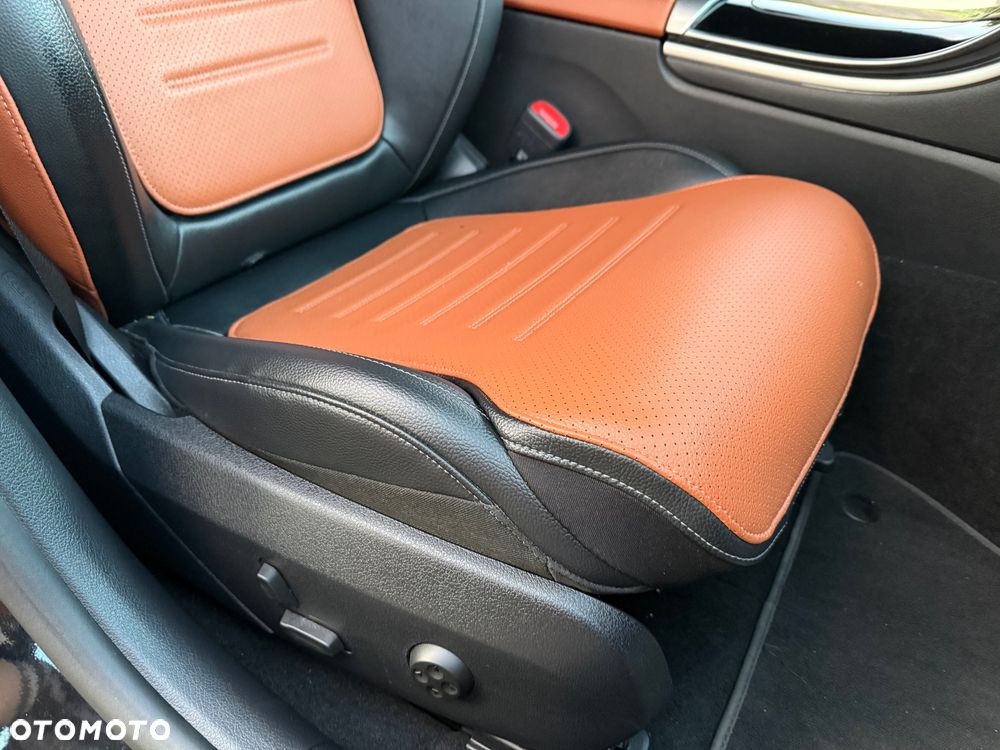 Mercedes-Benz Klasa C 300 e 9G-TRONIC Edition AMG Line - 23