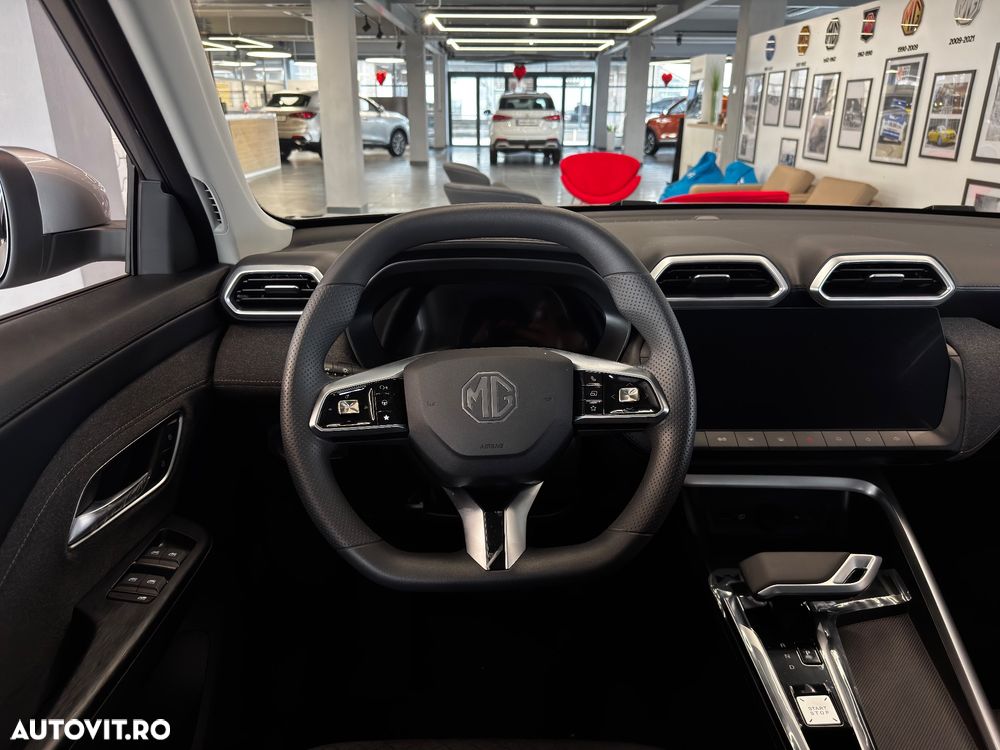 MG ZS HEV 1.5 GSI AT Explore - 6