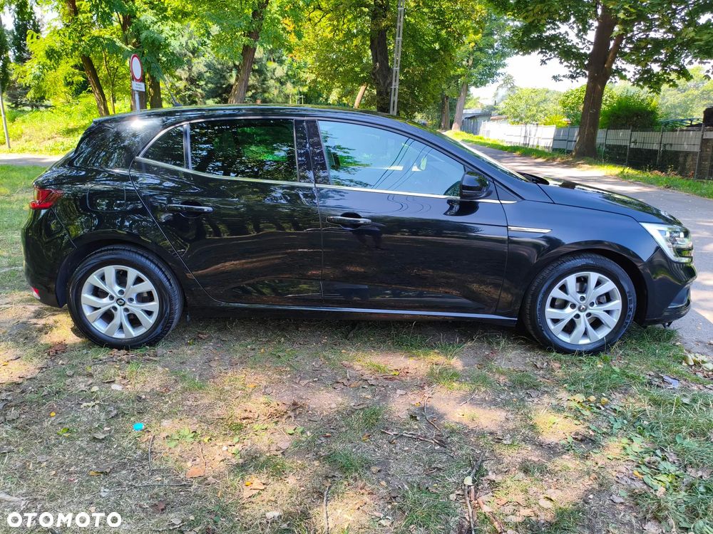 Renault Megane TCe 140 GPF EDC LIMITED - 12