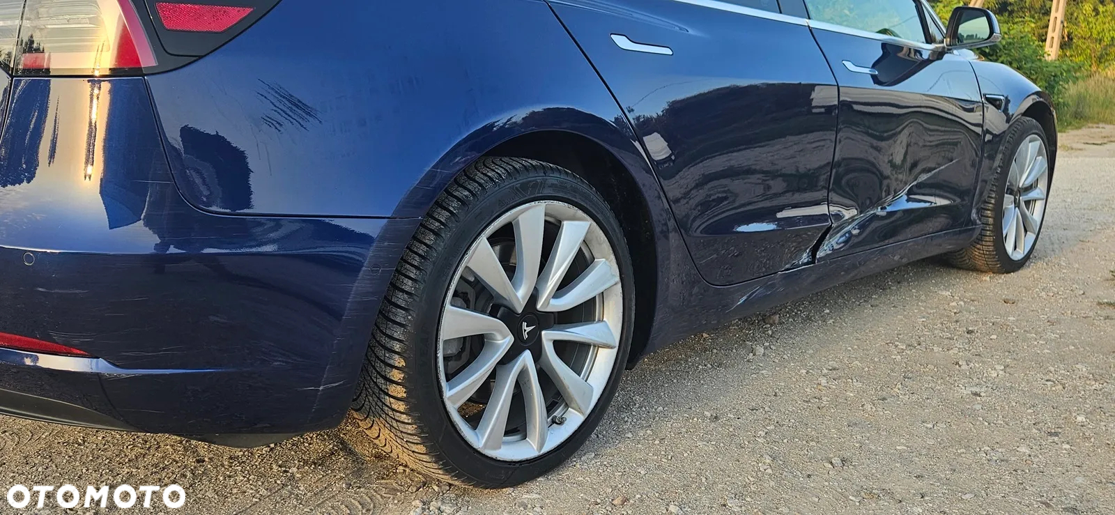Tesla Model 3 Langstreckenbatterie Allradantrieb Dual Motor - 10