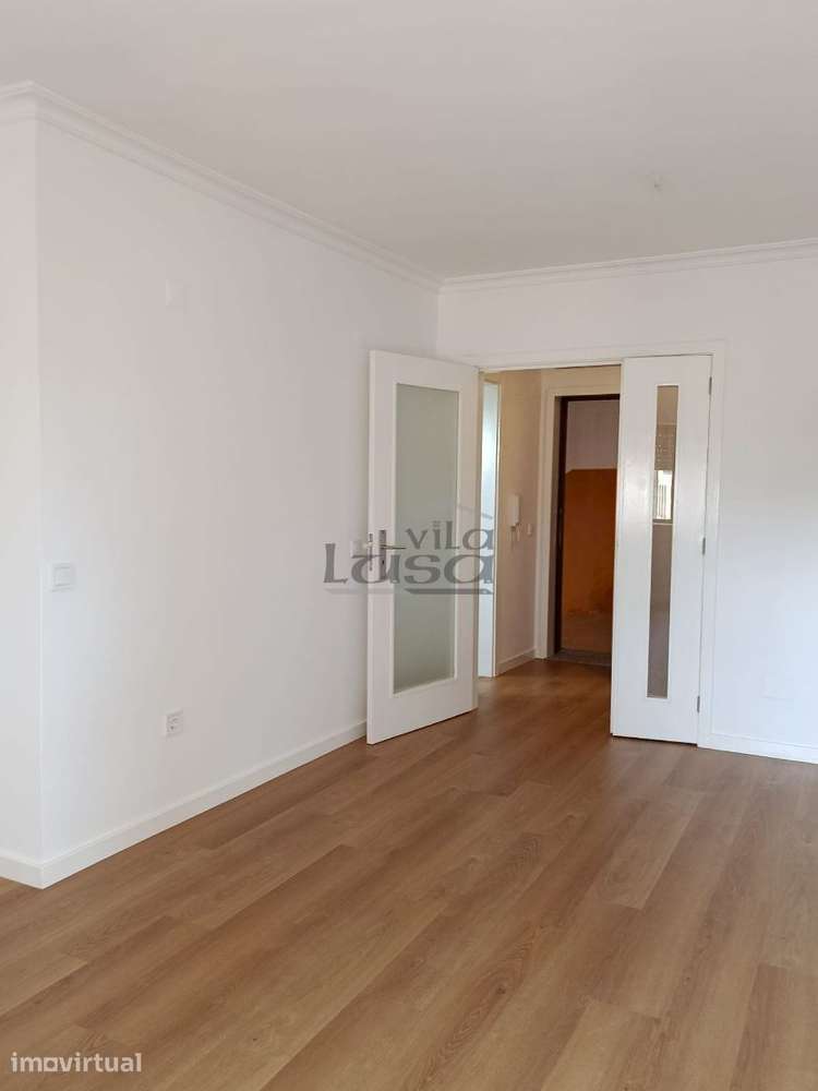 Apartamento T2 centro de Rio Tinto totalmente remodelado - Grande imagem: 3/19
