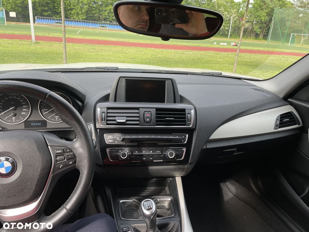BMW Seria 1 118i - 10