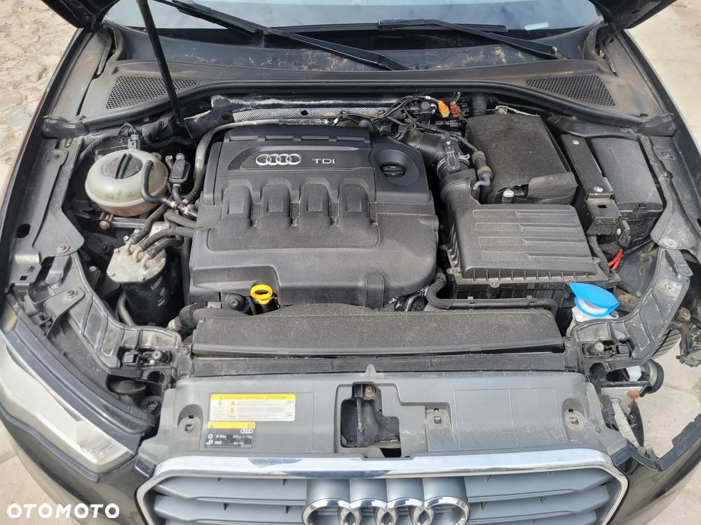 Audi A3 Sportback 1.6 TDI DPF Ambition - 8