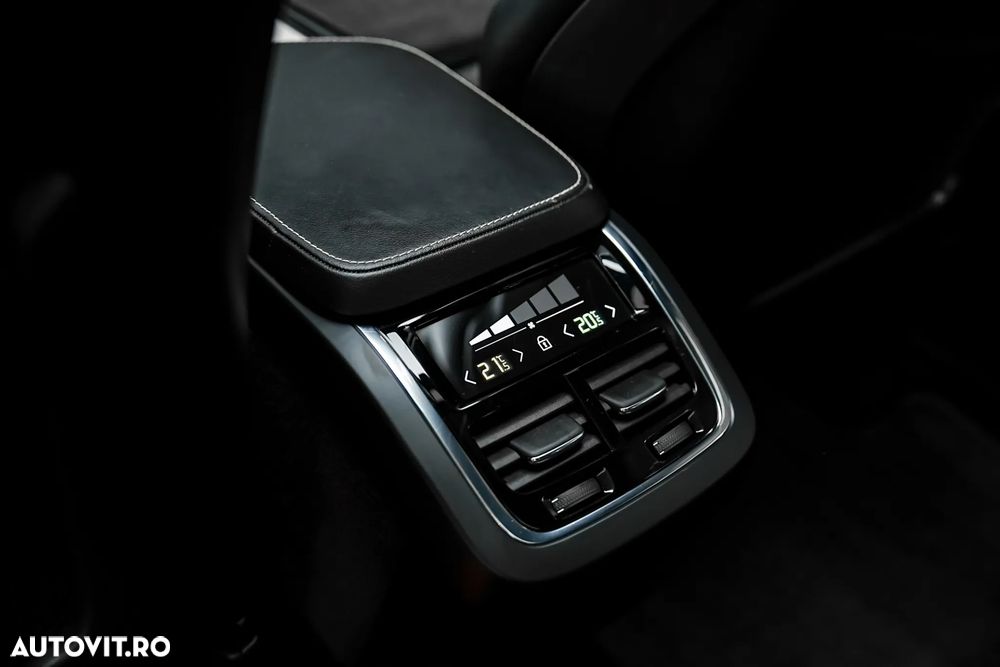 Volvo XC 90 B5 D AWD Geartronic RDesign - 37