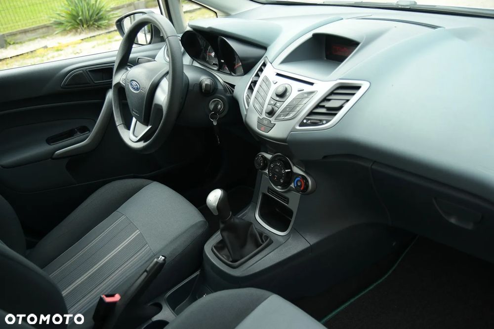 Ford Fiesta 1.25 SYNC Edition - 19