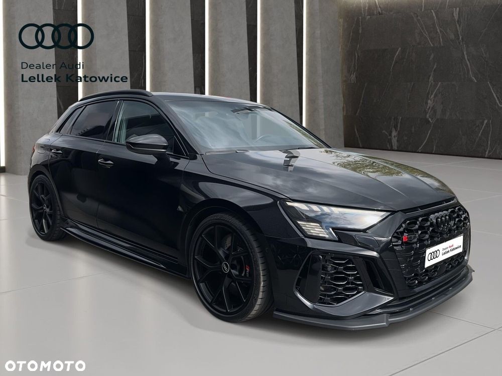 Audi RS3 Sportback - 1