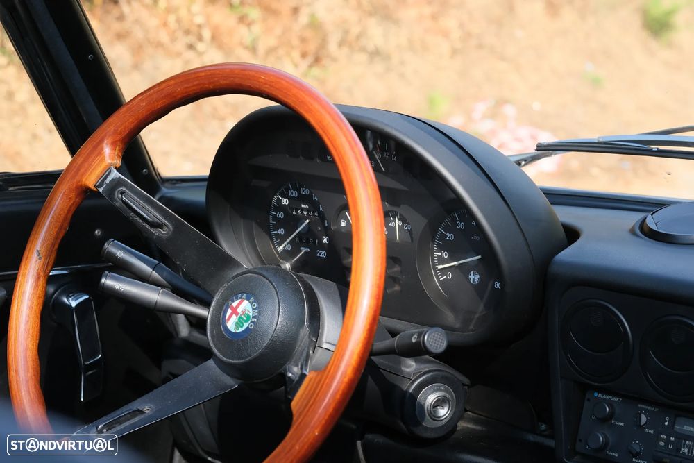 Alfa Romeo Spider 1.6 - 12