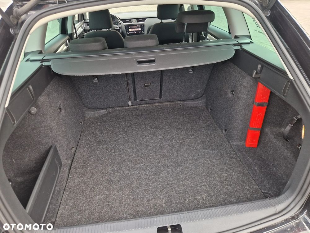 Skoda Octavia 2.0 TDI Ambition DSG - 10