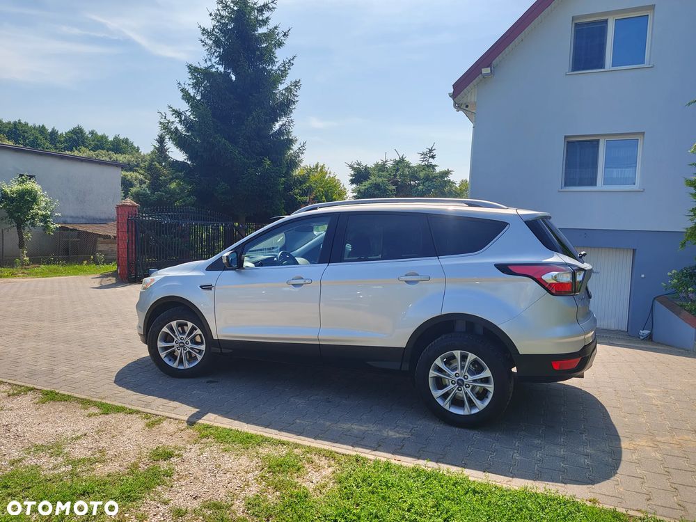 Ford Kuga 2.0 TDCi 4x2 Titanium - 23