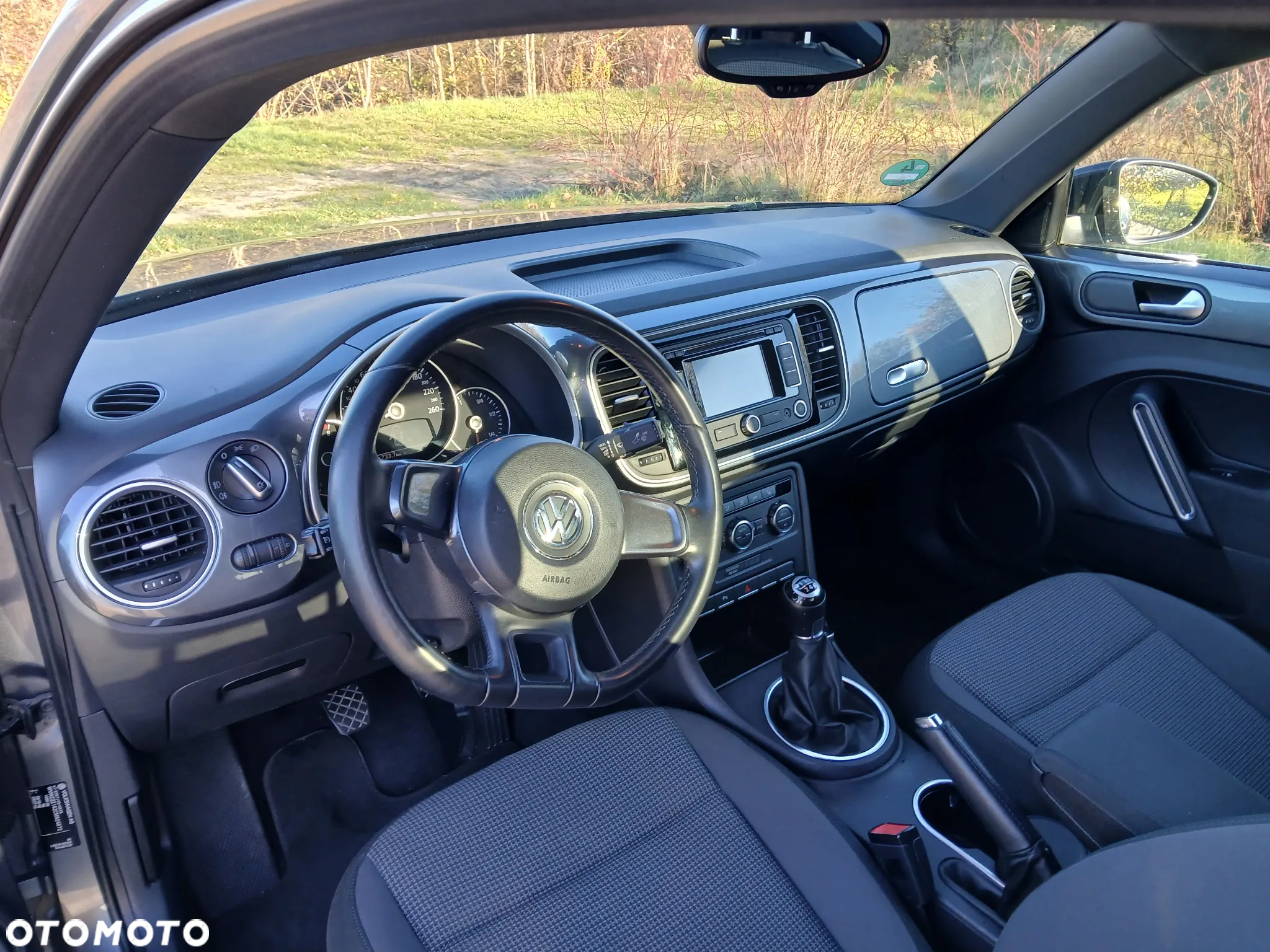 Volkswagen New Beetle - 8