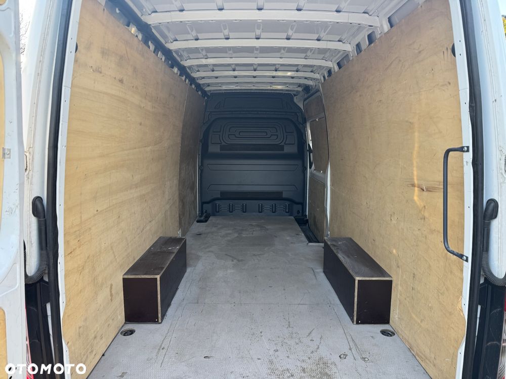 Mercedes-Benz Sprinter - 6